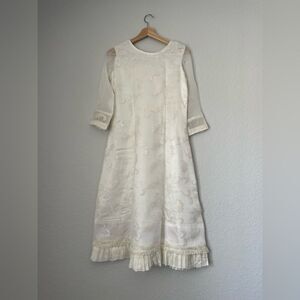 New Woman’s size small white embroidery dress